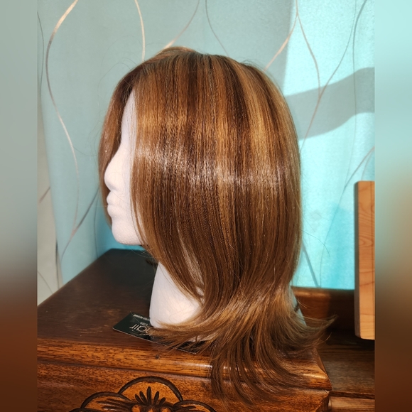 Envy Chestnut Brown Hair Wig - Picture 3 of 6